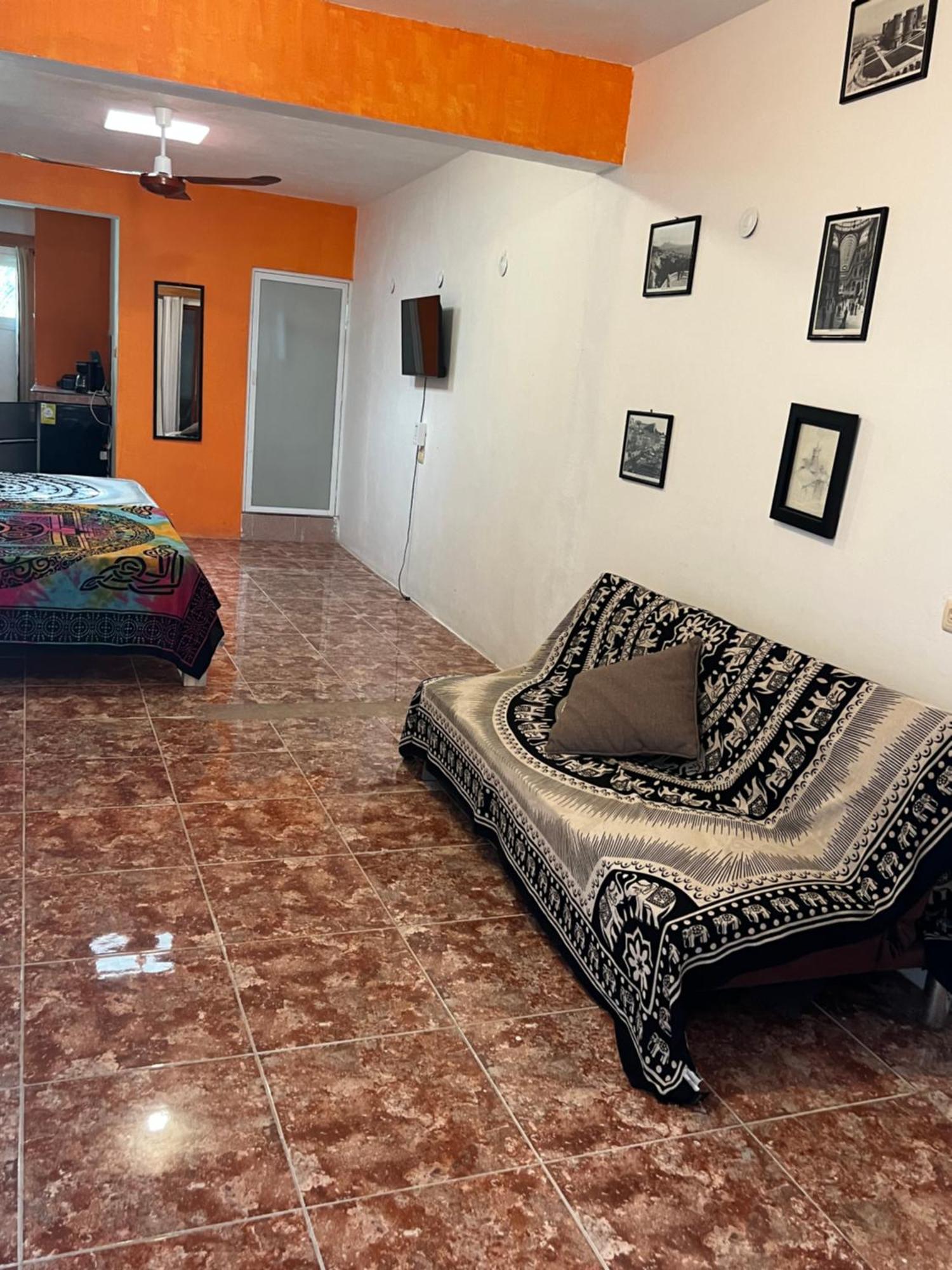 Casa Gajah HotЕл Куйо Екстериор снимка