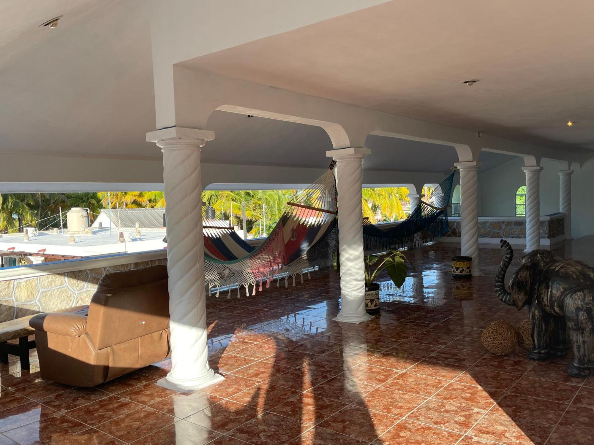 Casa Gajah HotЕл Куйо Екстериор снимка